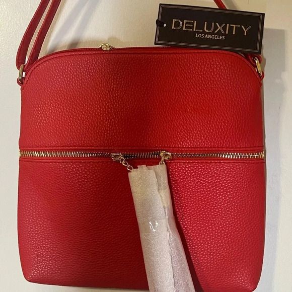 Deluxity Los Angeles Red Women Crossbody Messenger New with tags. - Picture 3 of 14